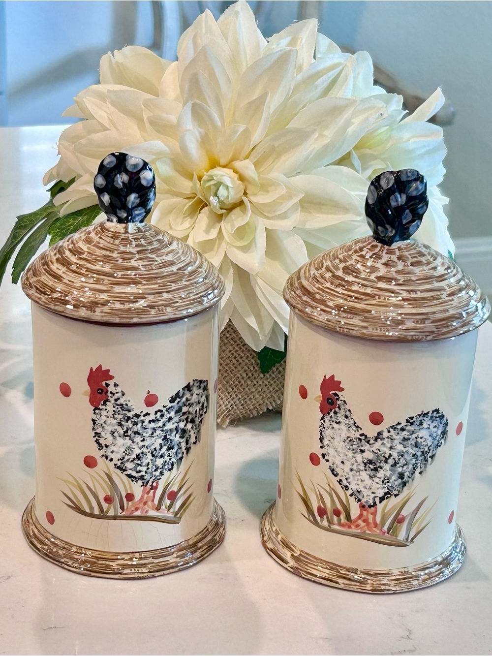 Pair of sealed rooster themed canisters ~ please read🌺